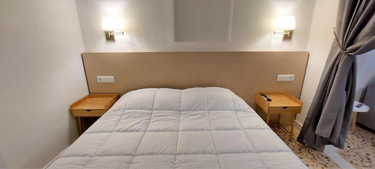 Athens Plaka Family Suites Экстерьер фото