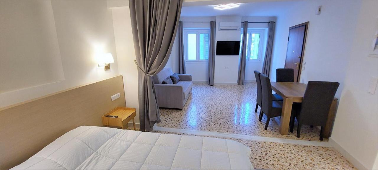 Athens Plaka Family Suites Экстерьер фото